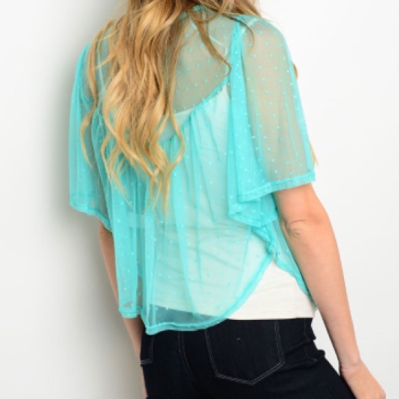 Cute top - Picture 2 of 2