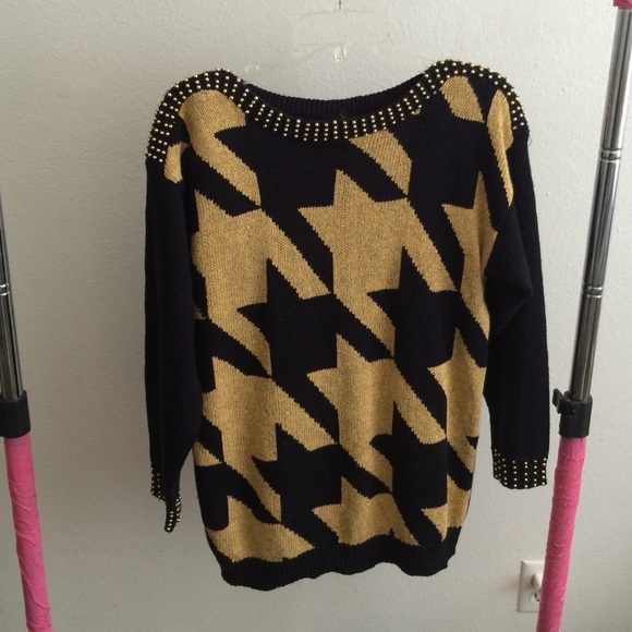 Beaded sweater - Picture 1 of 1
