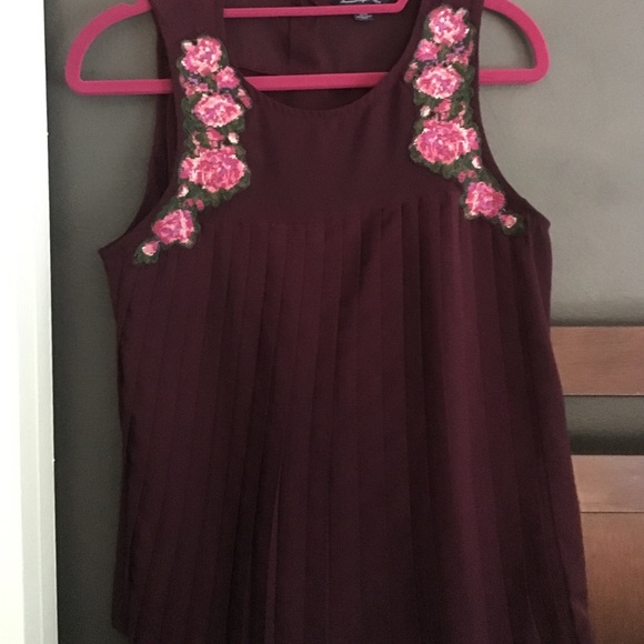 Pleated top