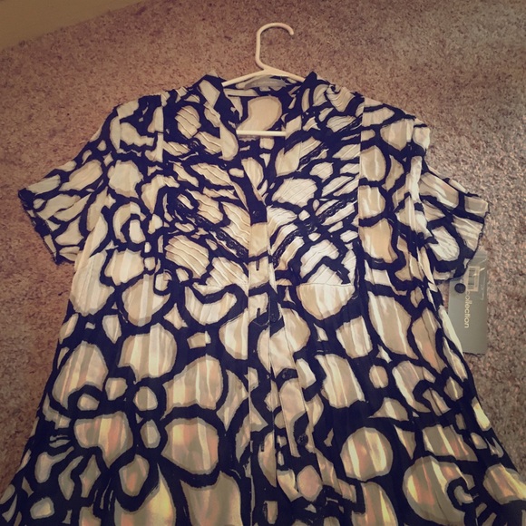 NWT Black and White Top from Macy's