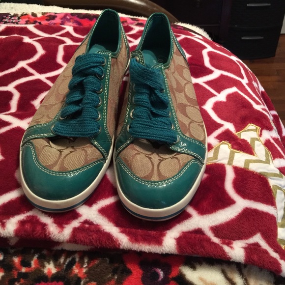 Stylish Coach Slip on shoes 😍 - Picture 2 of 3