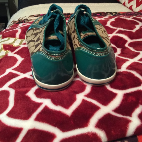 Stylish Coach Slip on shoes 😍 - Picture 3 of 3