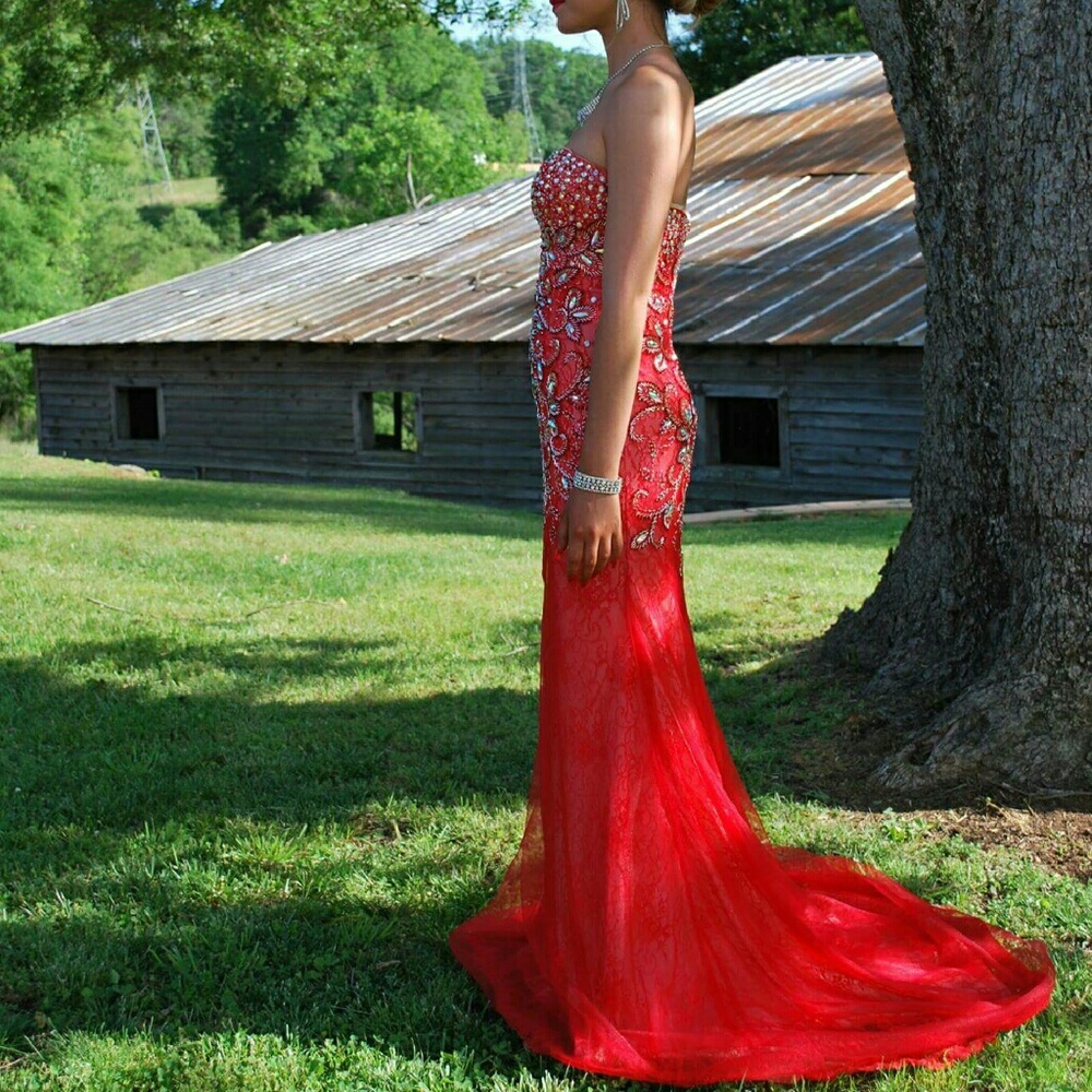 Red lace prom dress