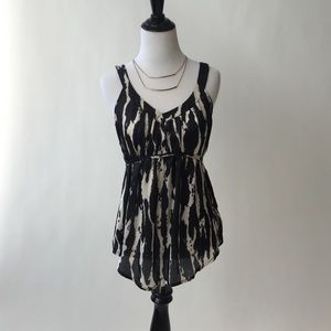 HOST PICK  Black & Cream Formal Top