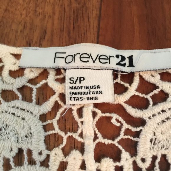 Lace Short Sleeve Top - Picture 2 of 2