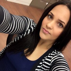 Meet your Posher, Leonor