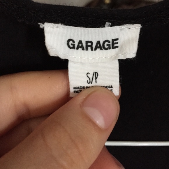 garage shirt sleeve. worn 3 times - Picture 2 of 4