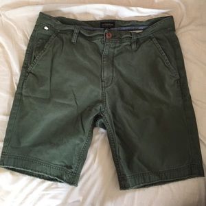 Men's Size 33 CPO Shorts Green