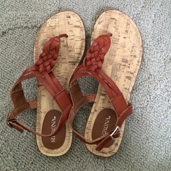 Merona brown sandals