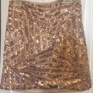 New never worn mini skirt