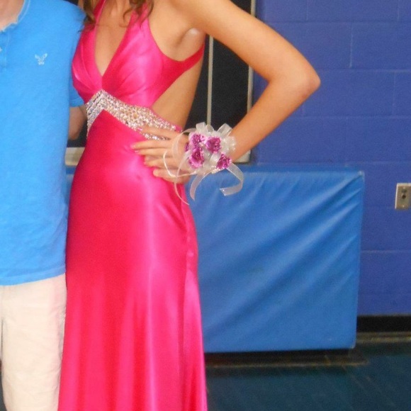 Sean Collection Size 4 prom dress