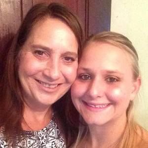 Meet your Posher, Abbey