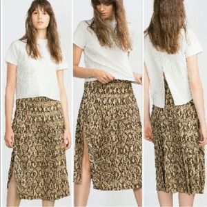 Zara Skirts - Zara Python snakeskin pleated skirt Zara Skirts - Zara Python snakeskin pleated skirt