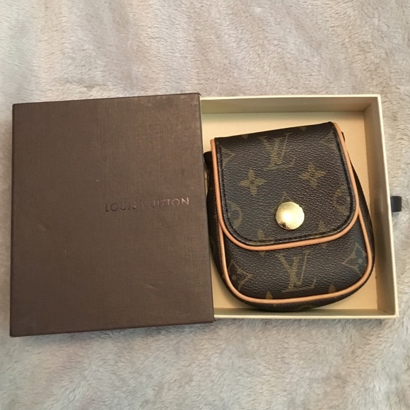 Louis Vuitton wallet, new and 100% authentic.