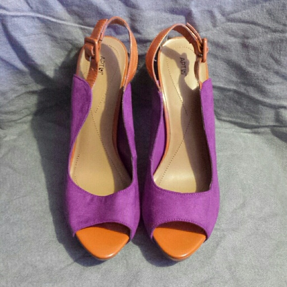 A pair of apt.9 heels