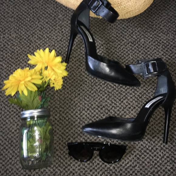 STEVEO MADDEN HEELS