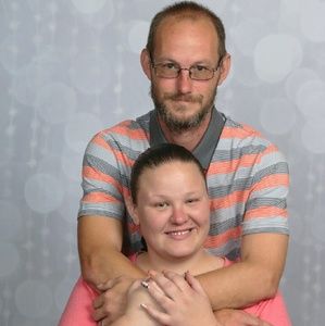 Meet your Posher, Lois