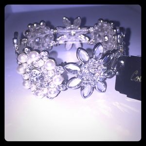 Crystal & Pearl Bracelet