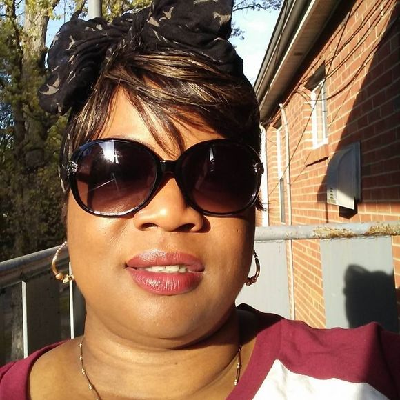 Meet your Posher, Tonya - Picture 1 of 1