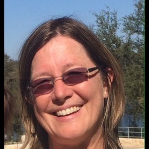 Meet your Posher, Renee