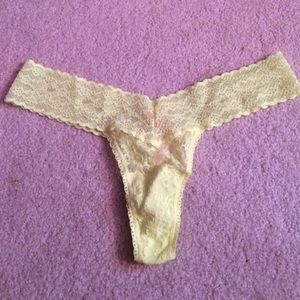 🎉SALE🎉Victoria's Secret Lace Thong