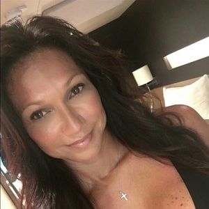 Meet your Posher, Sandie