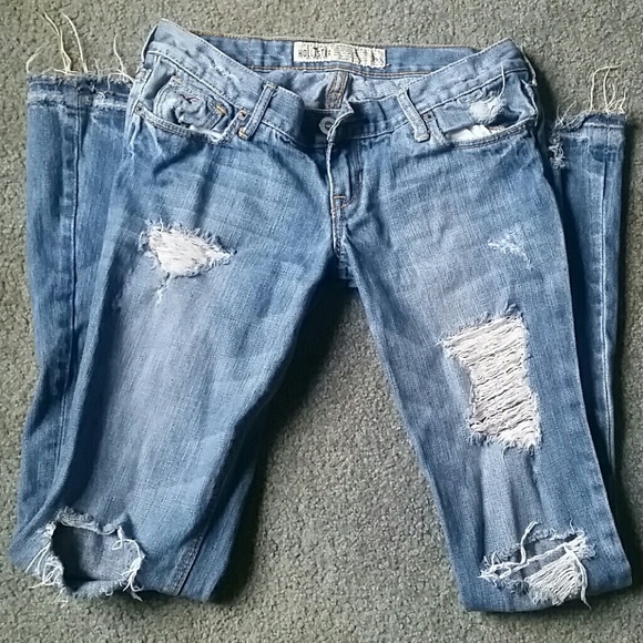 Hollister destroyed jeans