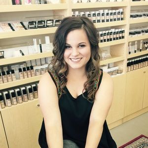 Meet your Posher, Lacee