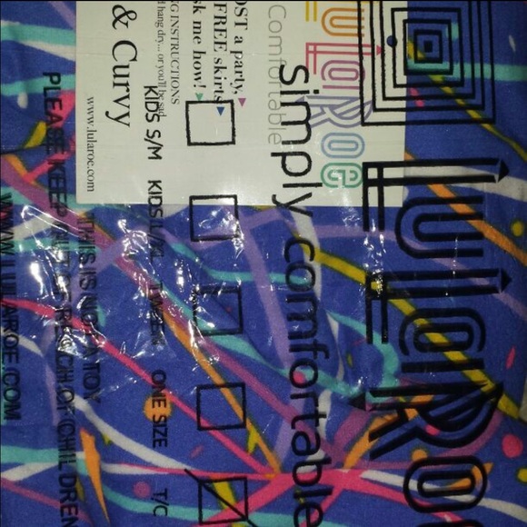 ISO Lularoe birthday leggings! Any color