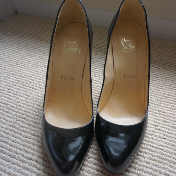 Christian Louboutin Dorissima Black Patent Pumps - Picture 2 of 4