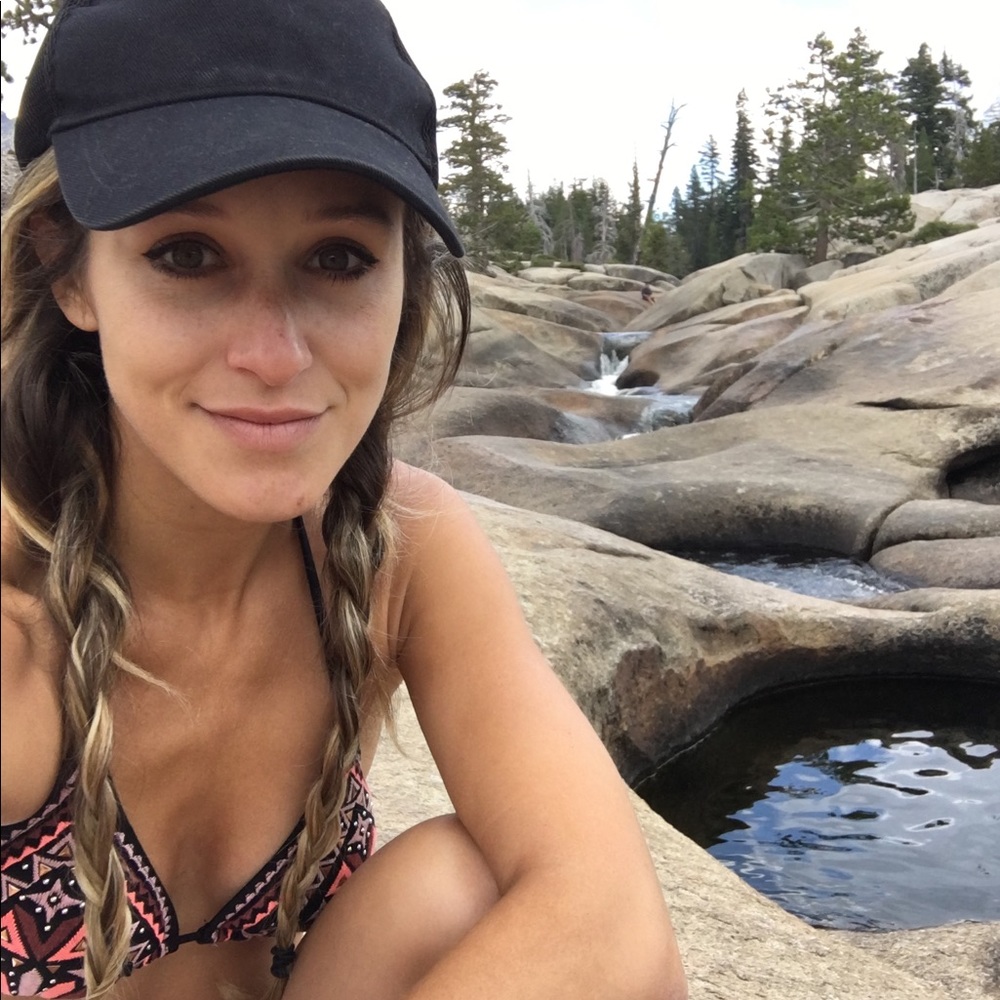 Meet your Posher, Ashley