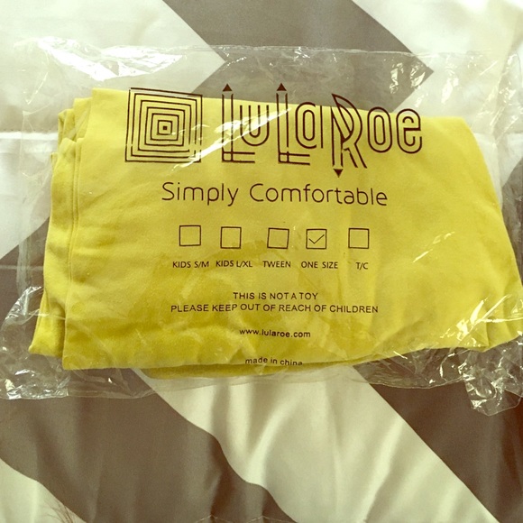 Yellow LuLaRoe leggings