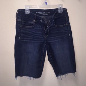 Mid thigh shorts, kind've Bermuda