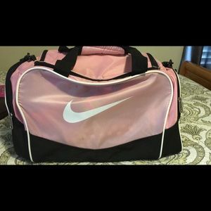 Nike pink duffle bag