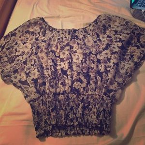 Floral short sleeve top