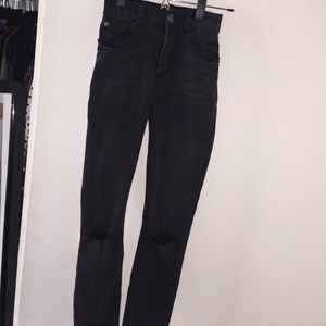 Cotton On Dark grey skinny jeans/pants ripped knee