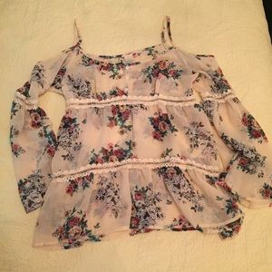 Floral off shoulder flowy top