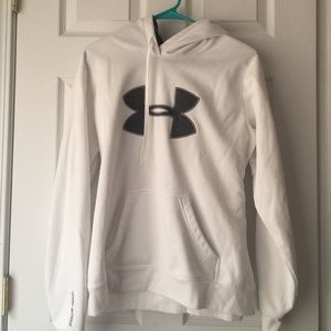 White Under Armour sweatshirt