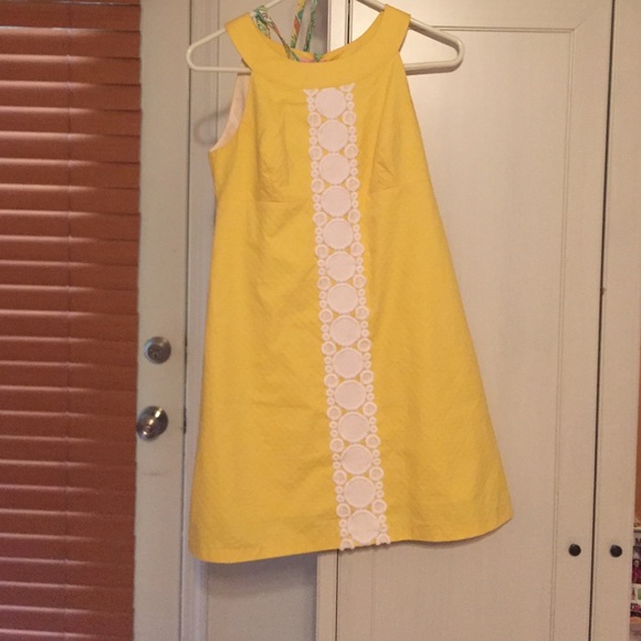 Yellow Lilly shift dress
