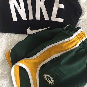 Nike dry fit running shorts, Green Bay packers