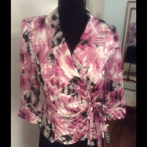 🎉SALE🎉☃️Alex Evenings Blouse☃️