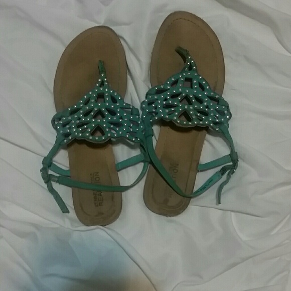 Kenneth Cole Turquoise Sandals