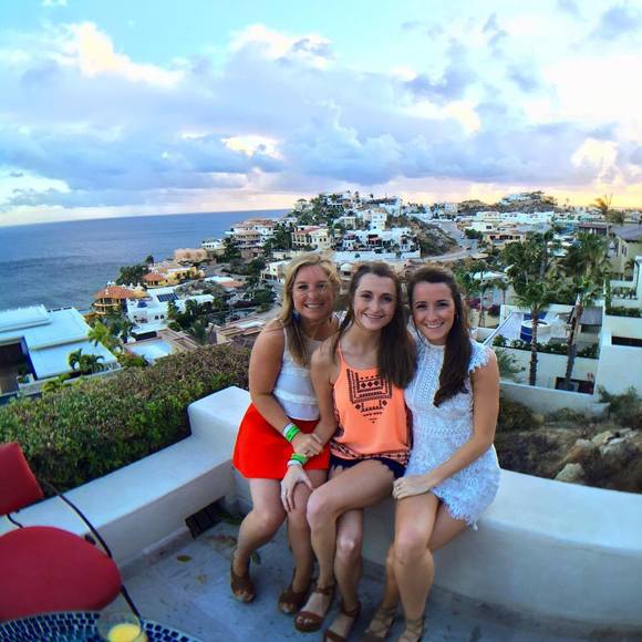 Meet your Posher, Carly