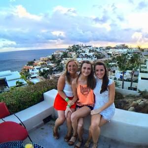 Meet your Posher, Carly