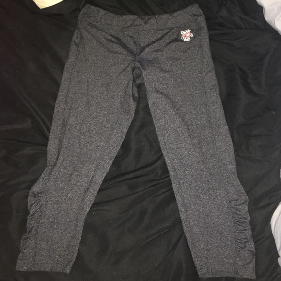 Crop Wisconsin Badger Leggings