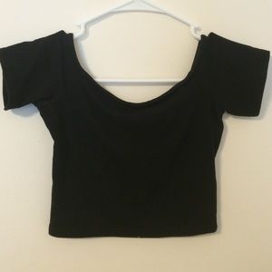 🌺Off-the-shoulder Crop top🌺