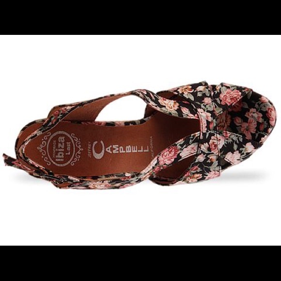 NWB Jeffrey Campbell black flower wedges size 8.5 - Picture 3 of 4