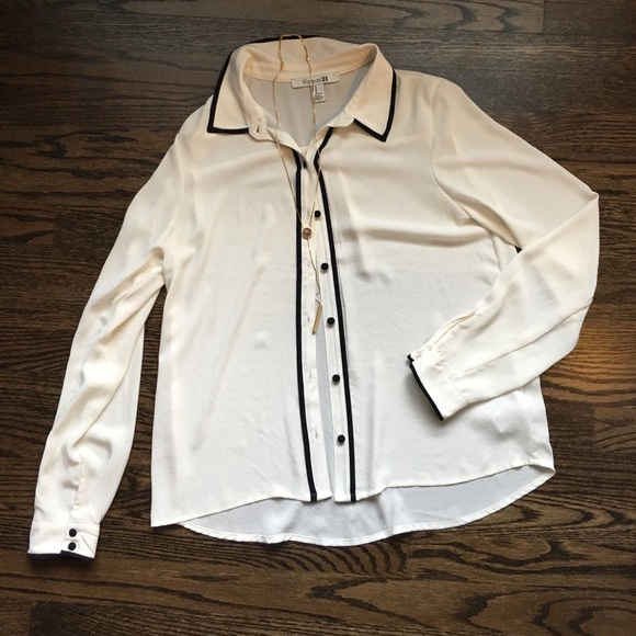Forever 21 Black and White Dressy Button Up
