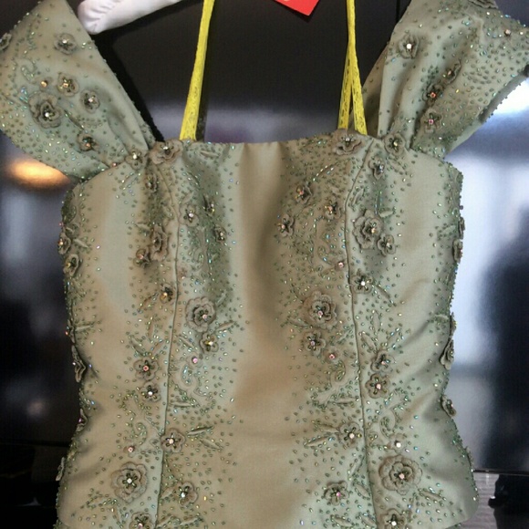 Evening gown - Picture 2 of 4