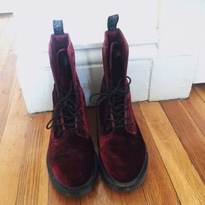 Dr Martens avery combat boots